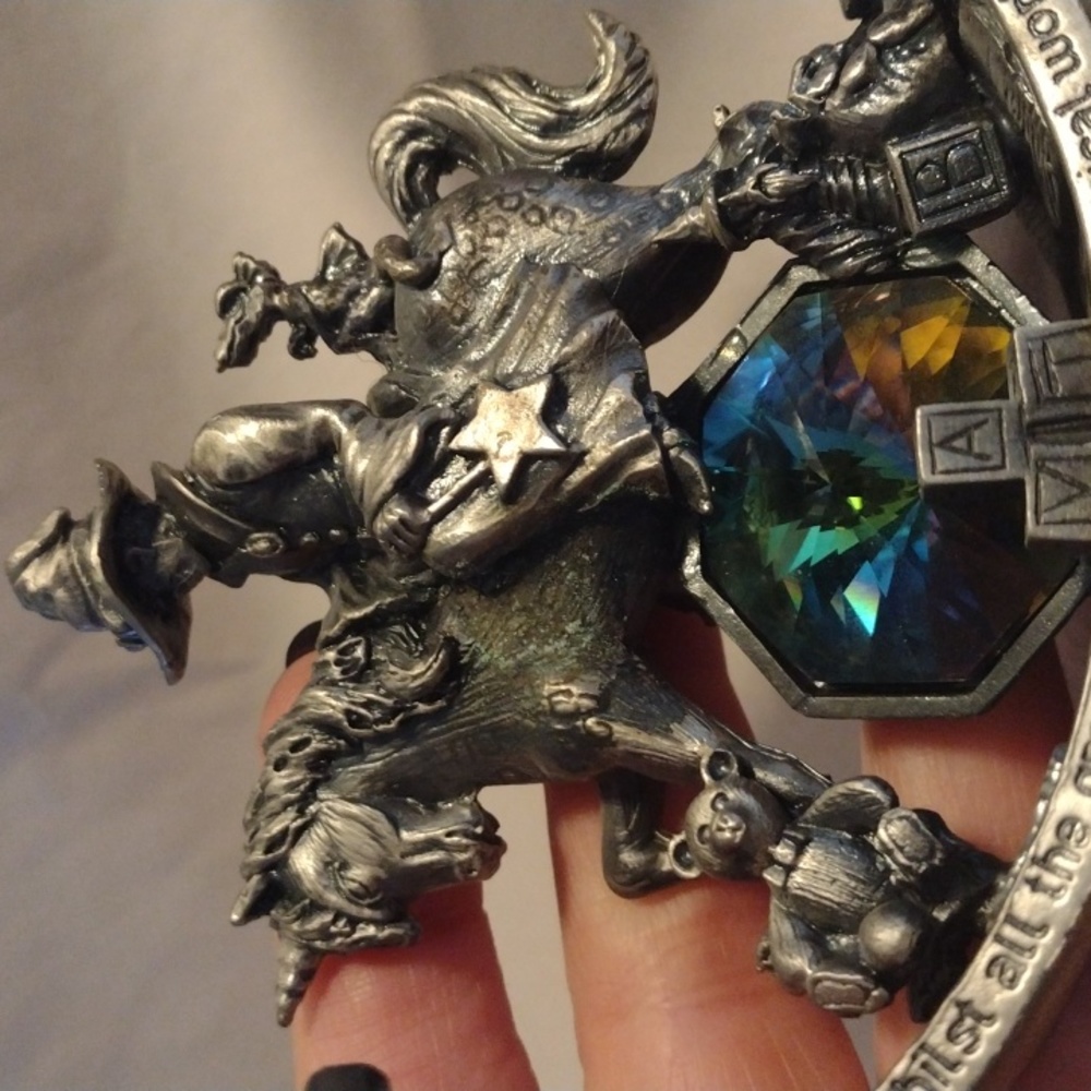 Tudor Mint pewter dragon "The Nursery" - Picture 3 of 10